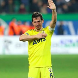 Emre Belözoğlu, Muslera'ya övgüler yağdırdı