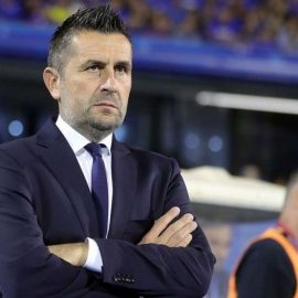 Fenerbahçe'de hoca belirsizliği devam ediyor