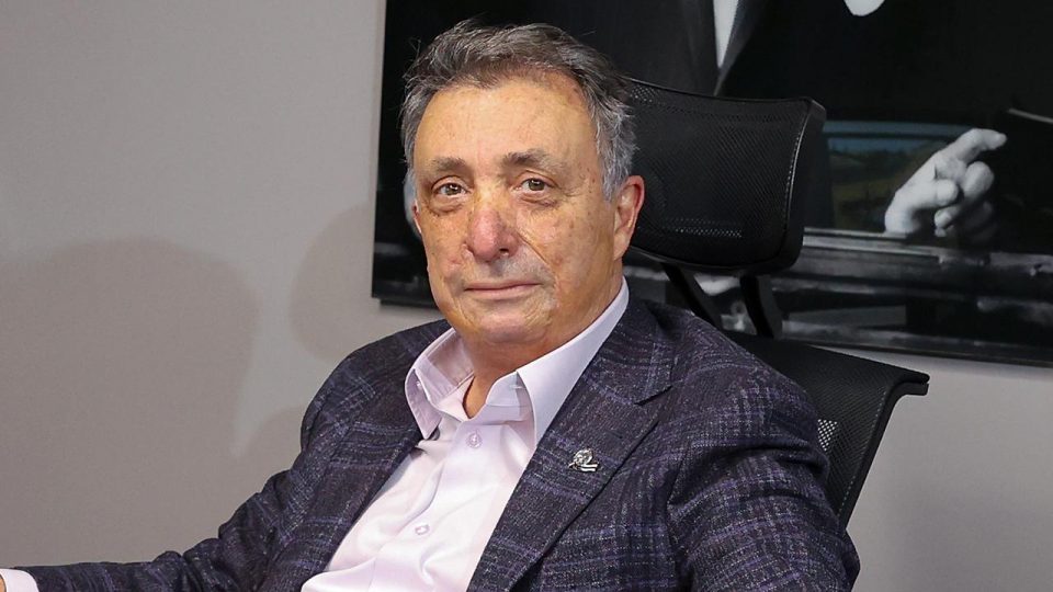 Ahmet Nur Çebi: Elimiz kolumuz bağlı
