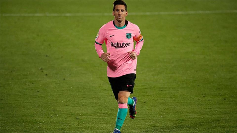 Barcelona lider Atletico Madrid’in kazandığı haftada yara aldı