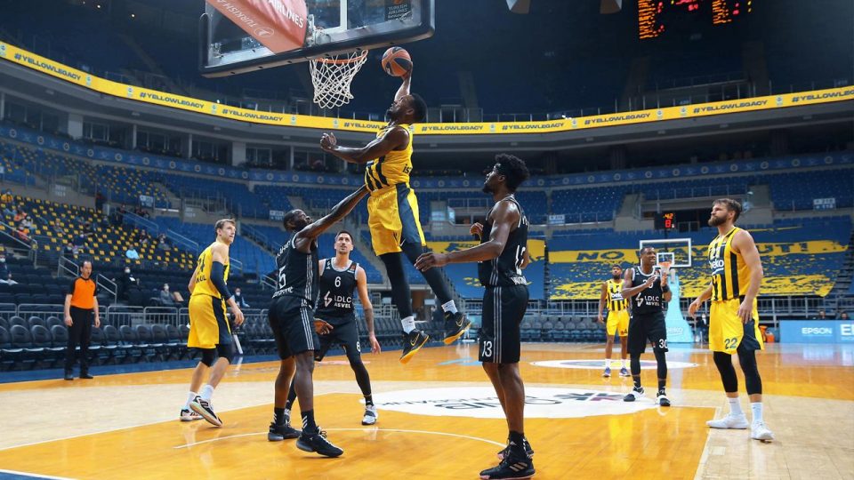 Fenerbahçe Beko evinde faklı kazandı