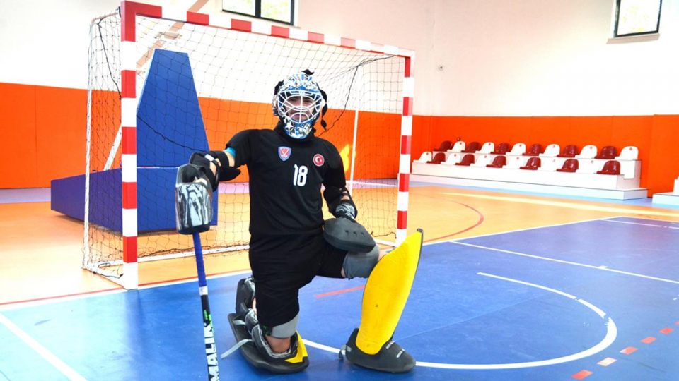 Milli hokeycinin hedefi ‘dünyanın en iyi kalecisi’ seçilmek