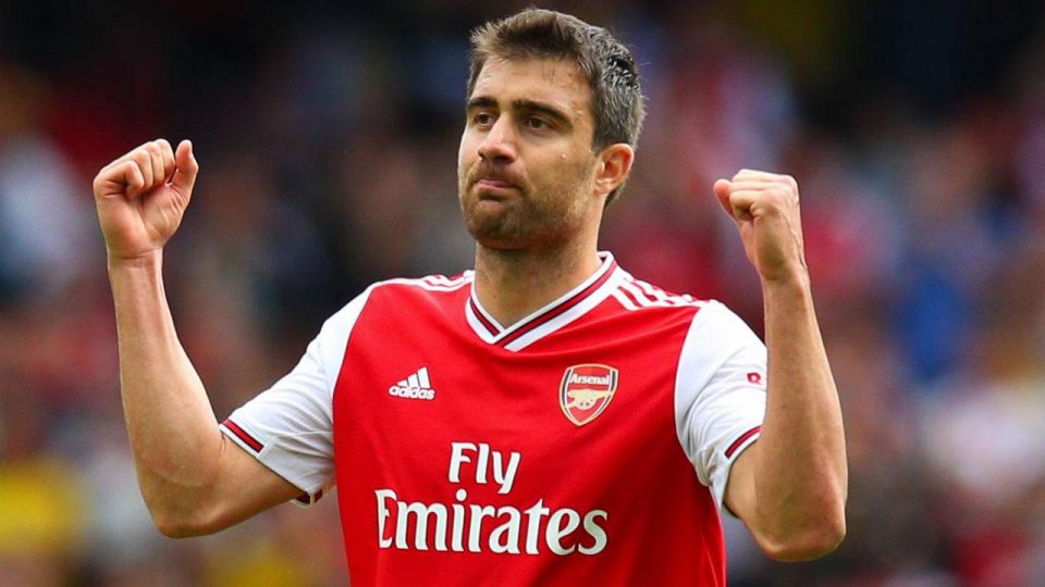 Arsenal Sokratis ile yollarını ayırdı