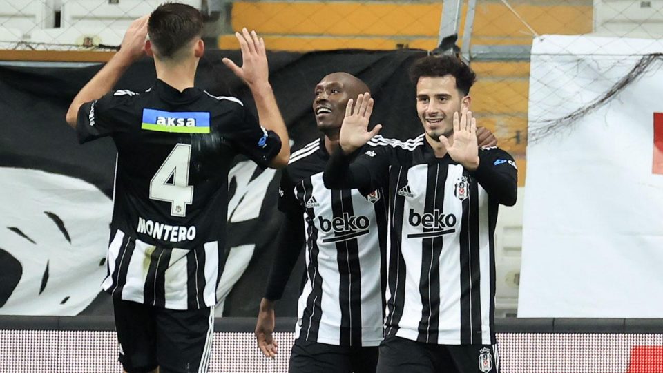 Beşiktaş’ın taraftar imzalı formasına kar engeli