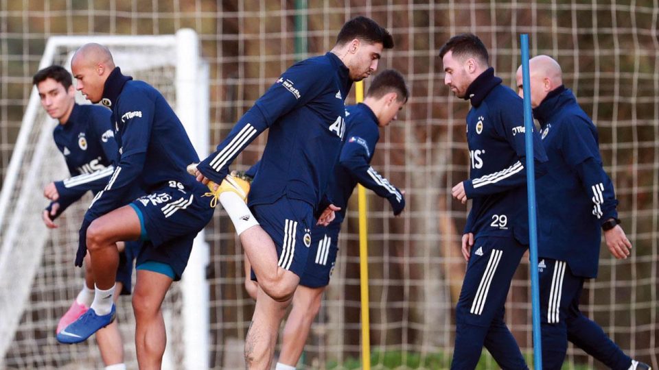 Fenerbahçe’ye iki iyi bir kötü haber
