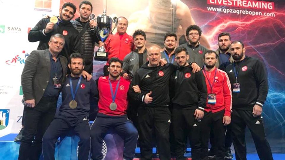 Güreş Milli Takımı Hırvatistan’da şampiyon oldu