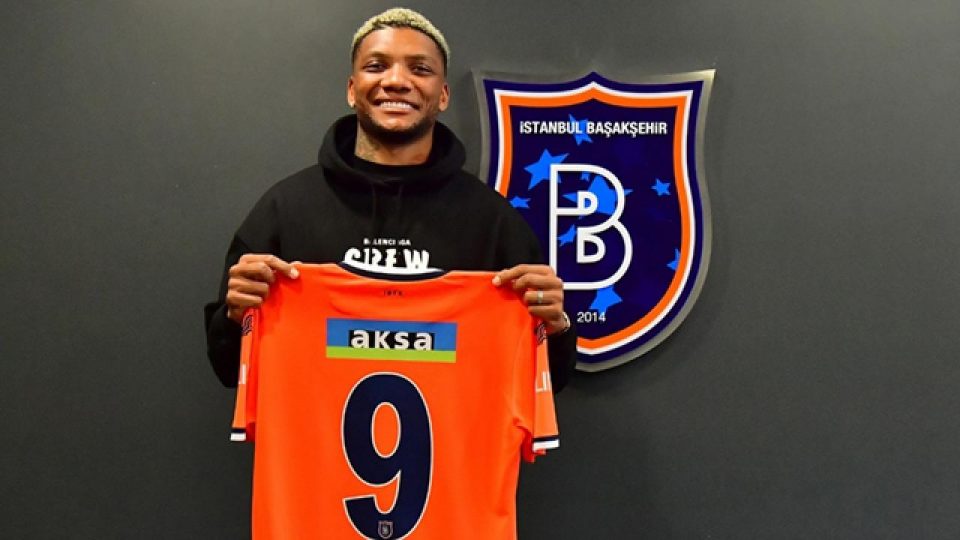 Şilili futbolcu Junior Fernandes Başakşehir’de