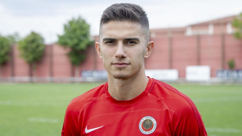 Trabzonspor, Berat Özdemir’i KAP’a bildirdi