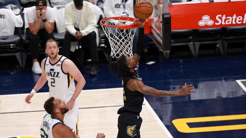 Memphis Grizzlies normal sezon lideri Utah Jazz’ı devirdi