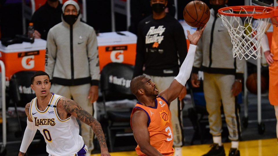 NBA’de Phoenix Suns seriyi eşitledi