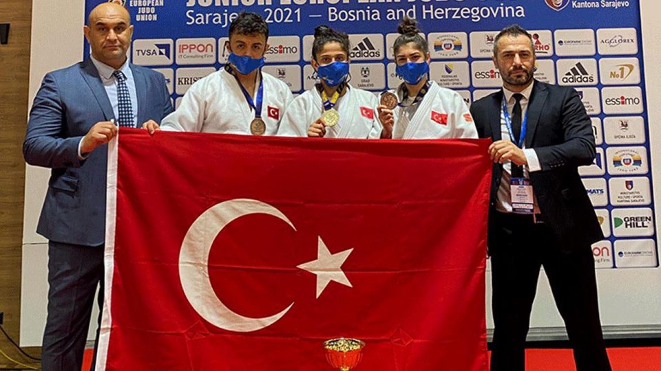 Genç milli judocularda 3 madalya