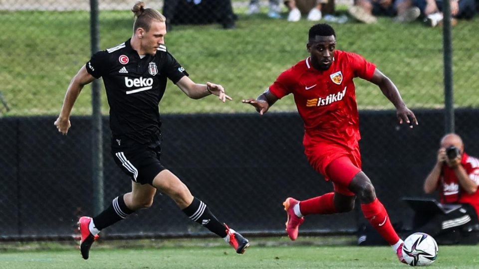 Beşiktaş hazırlık maçında Kayserispor’a faklı yenildi