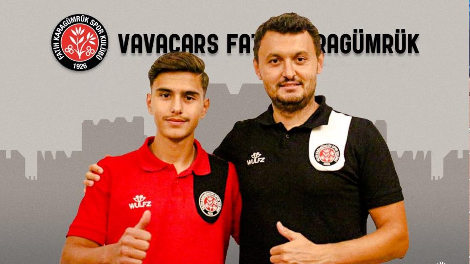 Karagümrük Samed Onur’u renklerine bağladı