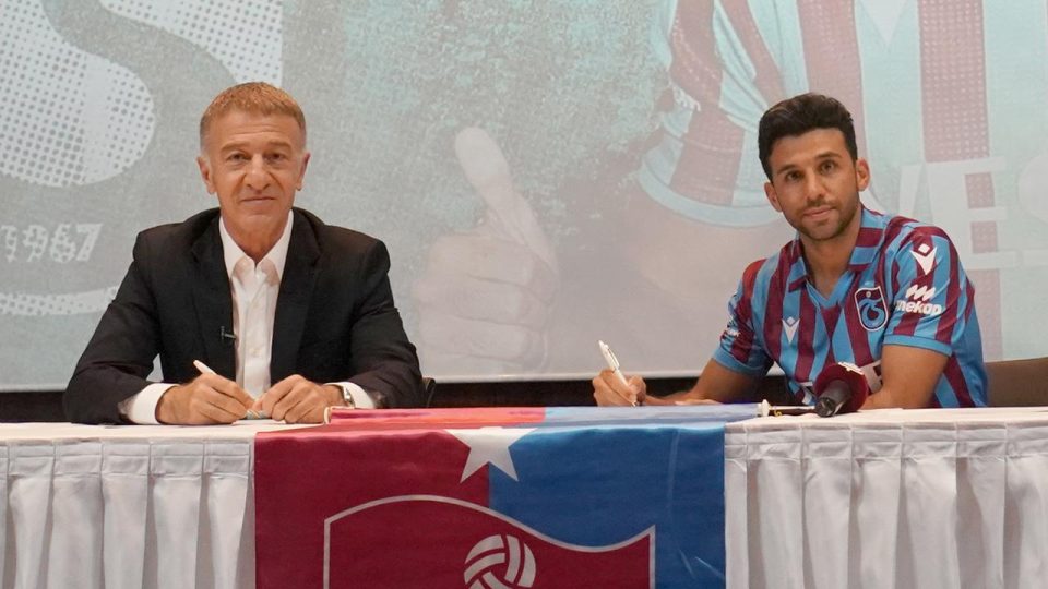 Trabzonspor İsmail Köybaşı ile sözleşme imzaladı
