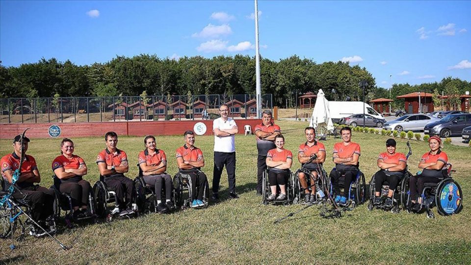 Bakan Kasapoğlu’ndan paralimpik sporculara ziyaret
