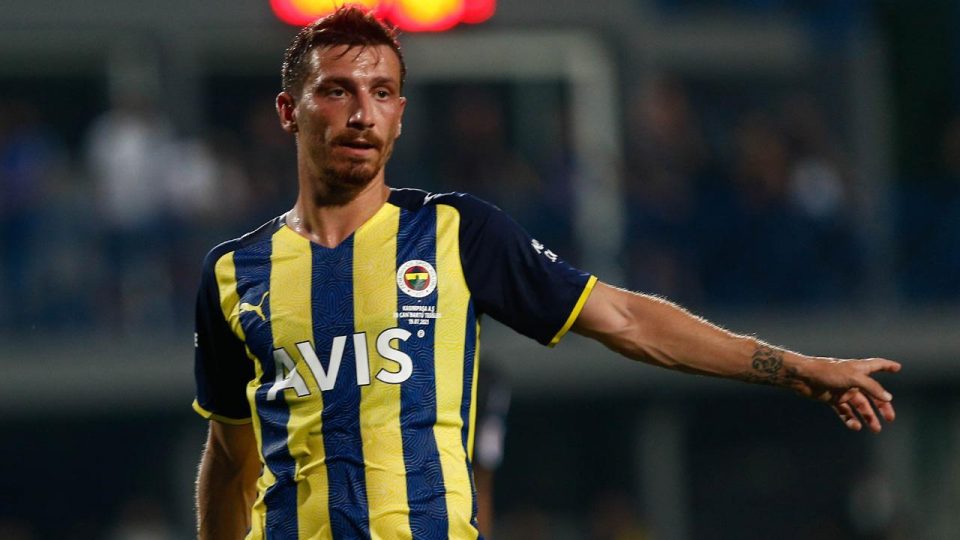 Fenerbahçe’de Mert Hakan Yandaş sakatlandı