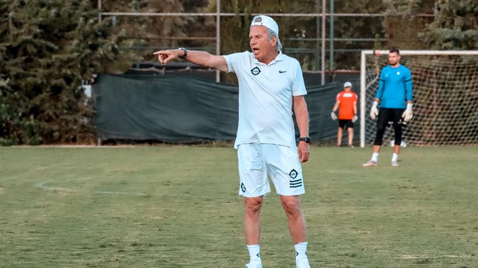 Mustafa Denizli’nin hedefi Altay’ı ligde tutmak
