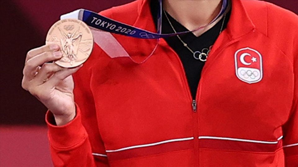 Türkiye’nin olimpiyat madalya sayısı 96’ya çıktı