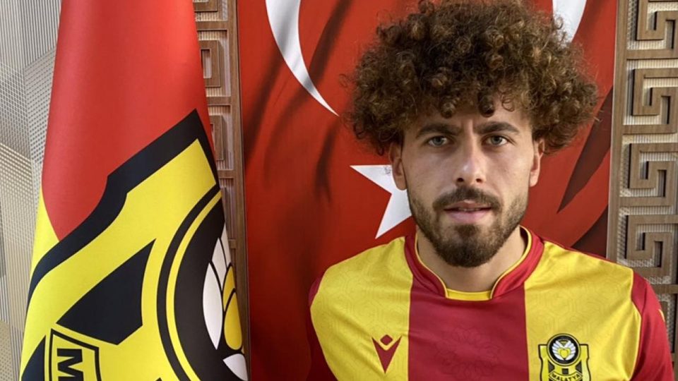 Yeni Malatyaspor Ogün Özçiçek’i transfer etti