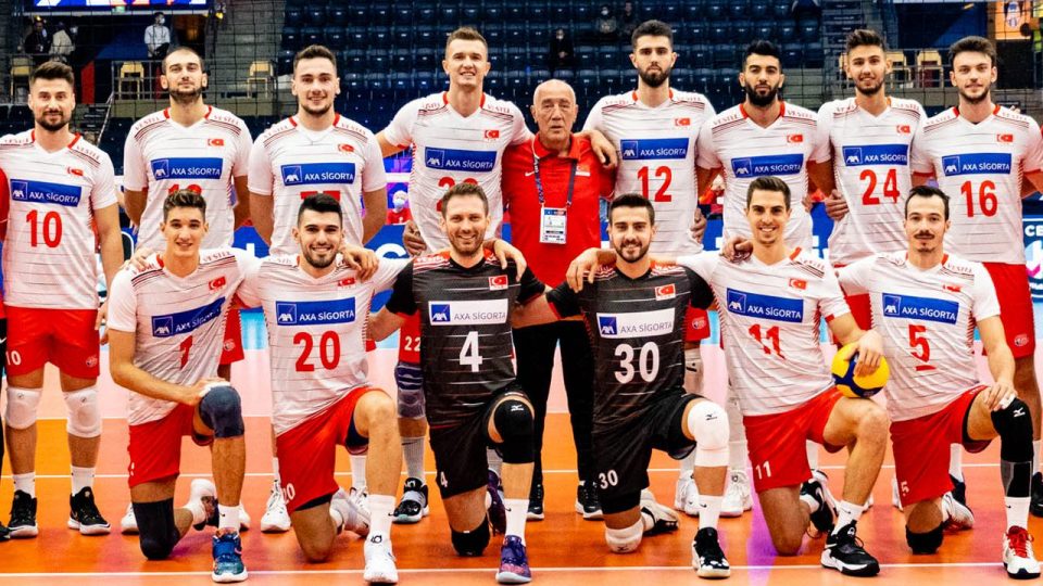 A Milli Erkek Voleybol Takımı İspanya karşısında