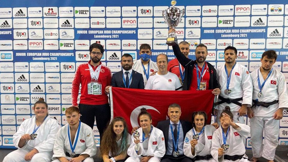 Avrupa Gençler Judo Şampiyonası’nda Türkiye gümüş madalya kazandı