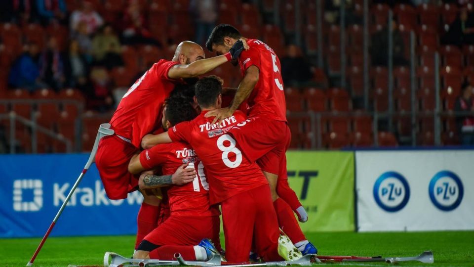 Cumhurbaşkanı Erdoğan’dan Ampute Milli Futbol Takımı’na tebrik