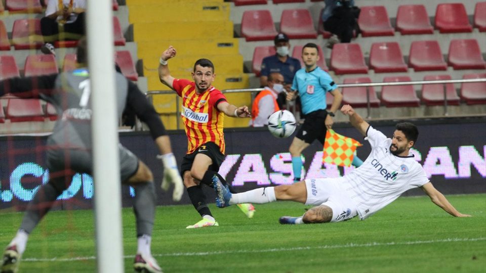 Kayserispor, Kasımpaşa’yı 2 golle geçti