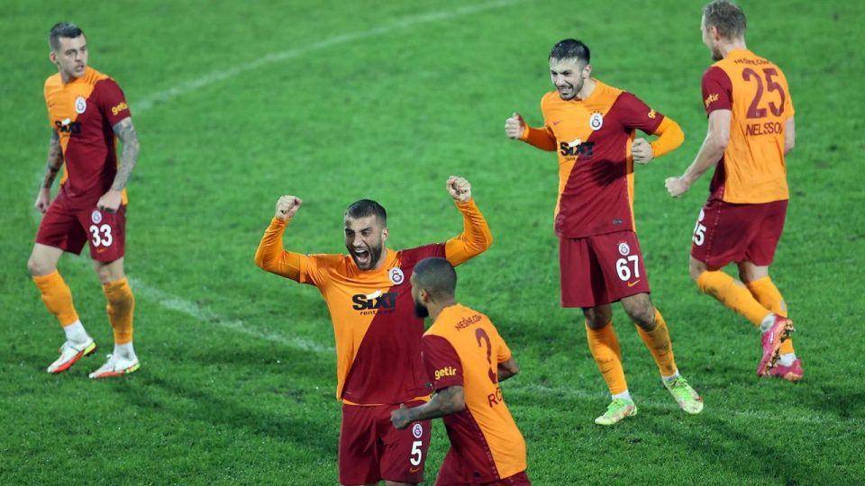 Galatasaray milli araya moralli girdi