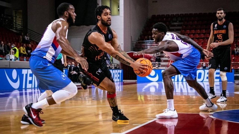 Galatasaray Nef, Akoon-Purcel ile coştu