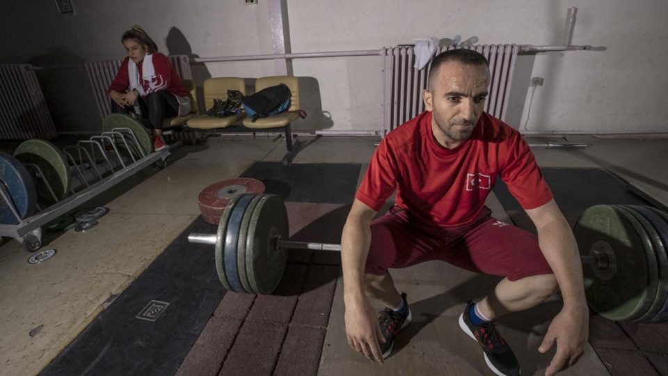 Görme engelli milli haltercilerin “paralimpik” bekleyişi