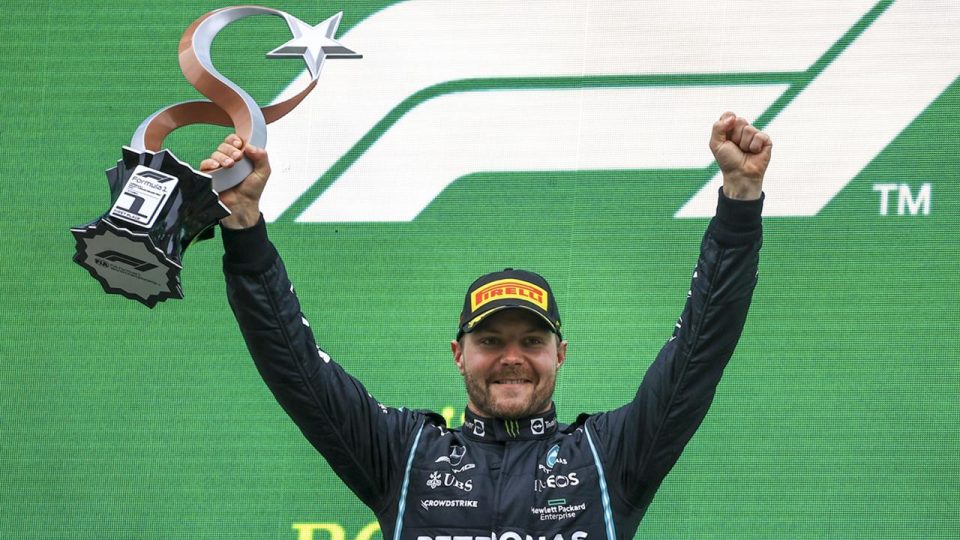 Valtteri Bottas İstanbul’da ilk kez kazandı