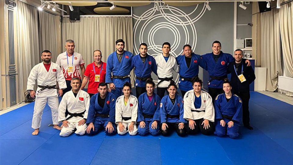 Karma Judo Milli Takımı yarı finalde