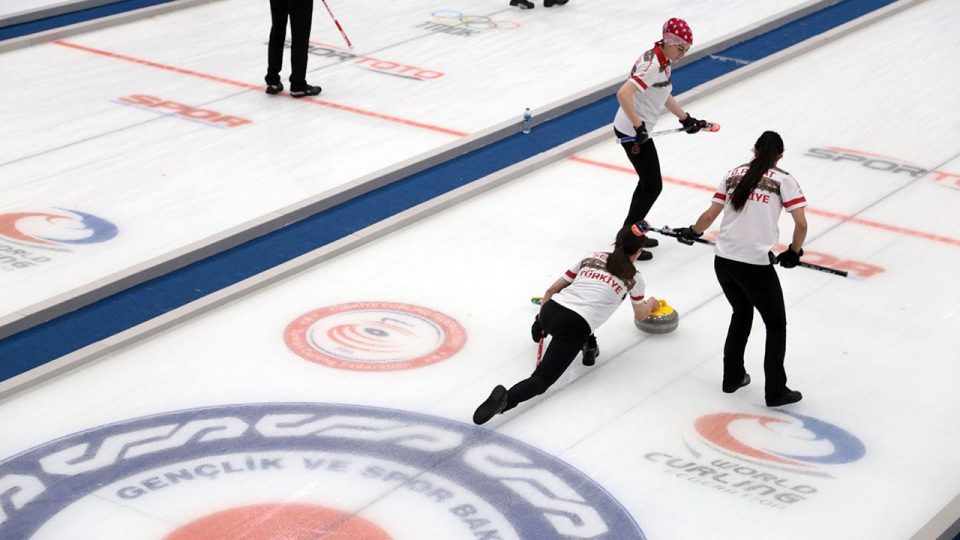 Curling Kadın Milli Takımı Letonya ve Almanya’ya yenildi