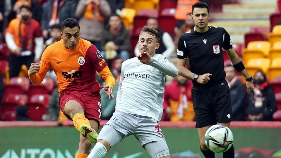 Galatasaray Antalyaspor’u ağırlıyor