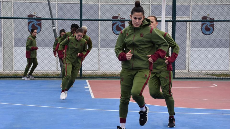 Trabzonspor, kadın futbol takımıyla da iddialı