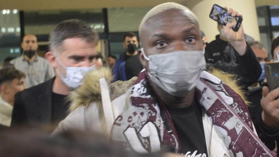 Trabzonspor’un yeni transferi Koussai Trabzon’da