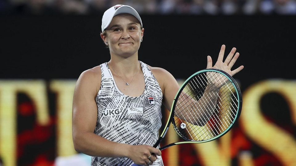 Barty ve Berrettini Avustralya Açık’ta yarı finale yükseldi
