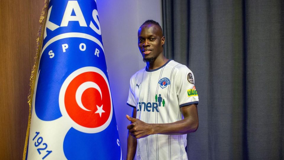 Kasımpaşa Mamadou Fall’u kadrosuna kattı