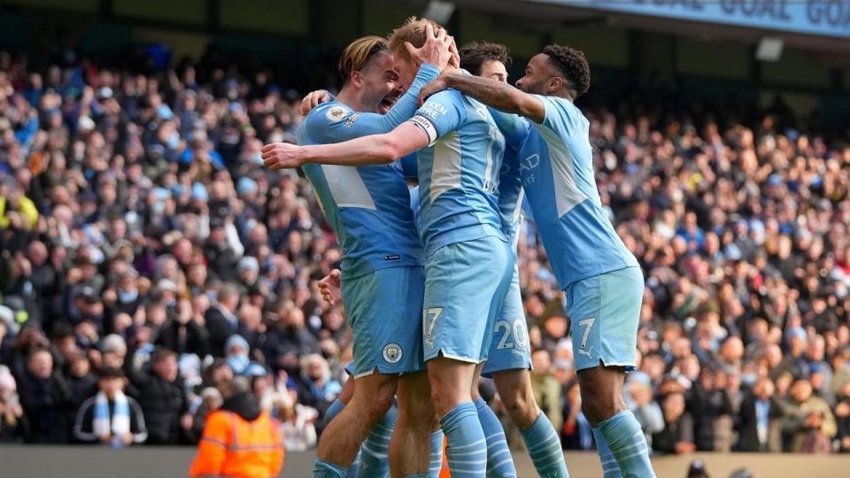 Manchester City Chelsea engelini tek golle geçti