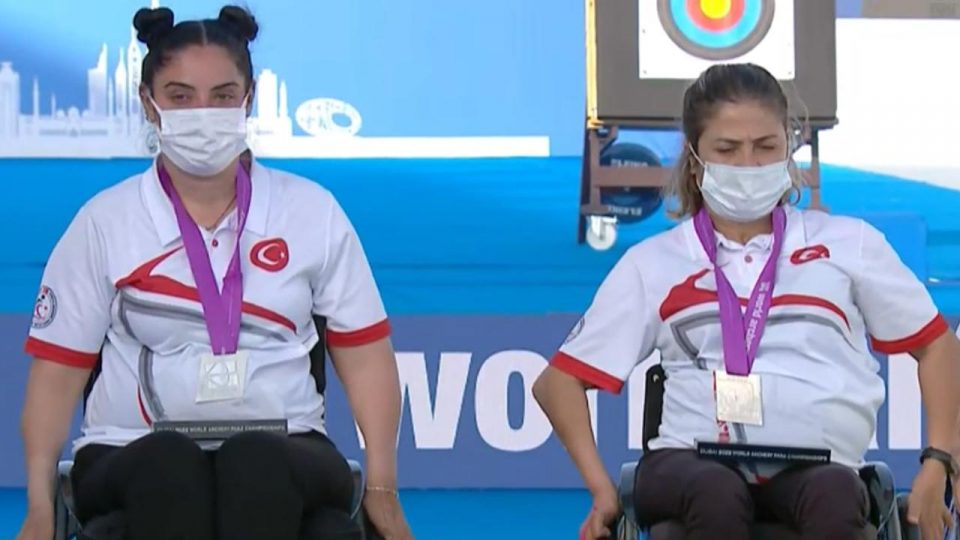 Nil Mısır ve Fatma Danabaş dünya ikincisi oldu