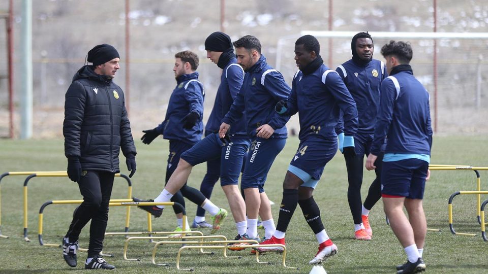 Yeni Malatyaspor pes etmek istemiyor