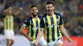 Miha Zajc performansıyla dikkat çekiyor