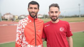 Milli sporcu kardeşler başarı için güç depoluyor