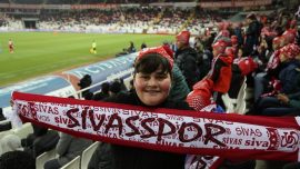 8 bin öğrenci Sivasspor'a destek olacak