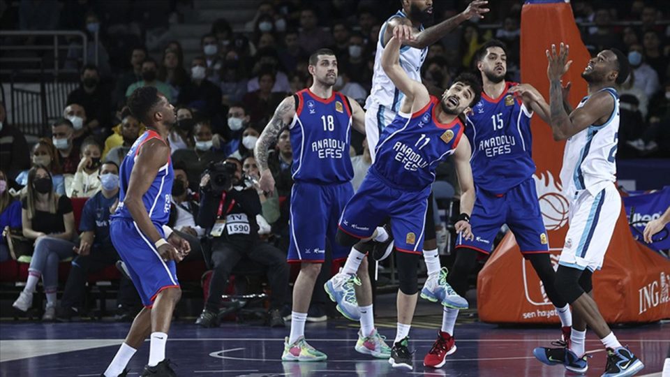 Anadolu Efes “son şampiyon” unvanını korumayı hedefliyor