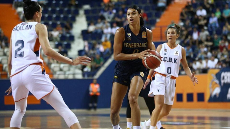 Fenerbahçe Safiport şampiyon oldu