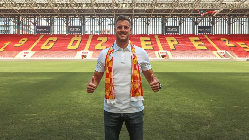 Göztepe’de sportif direktörlüğe Ivan Mance getirildi