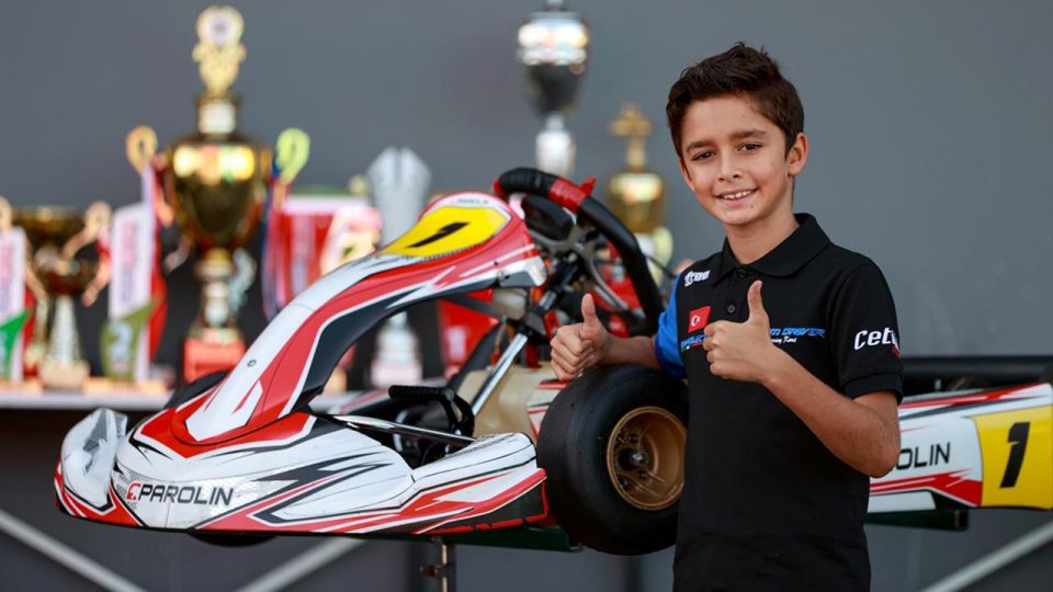 10 yaşında 30 kupa sahibi İskender’in hayali Formula 1