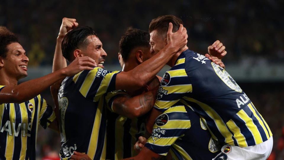 Fenerbahçe mili maç arasına galibiyetle girmek istiyor
