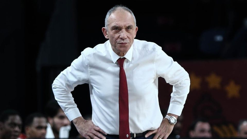 Başantrenör Erman Kunter’den Türk basketboluna eleştiri